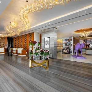 Radisson Blu Hotel, Waterfront ***** Dubai